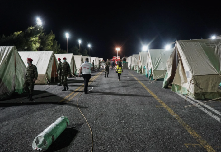 Σε σκηνές πέρασαν την νύχτα οι κάτοικοι του Αρκαλοχωρίου