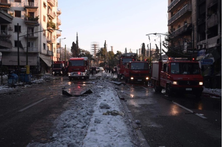 Ισχυρή έκρηξη σε κτίριο στη Συγγρού