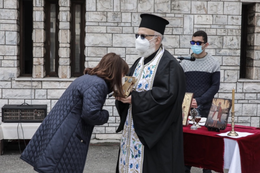 Tην Προεδρική Φρουρά επισκέφθηκε η Κατερίνα Σακελλαροπούλου