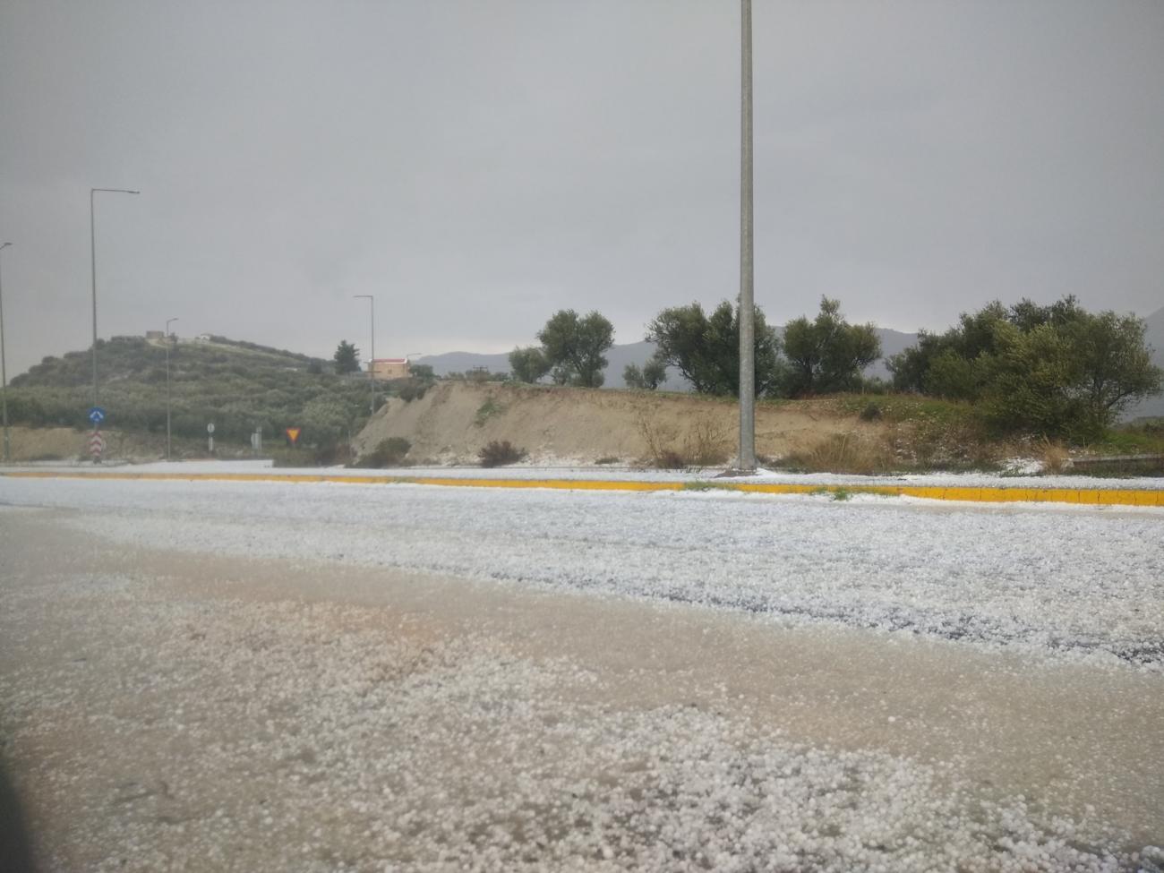 Κρήτη: Έριξε χαλάζι σε μέγεθος καρυδιού στο Ηράκλειο 