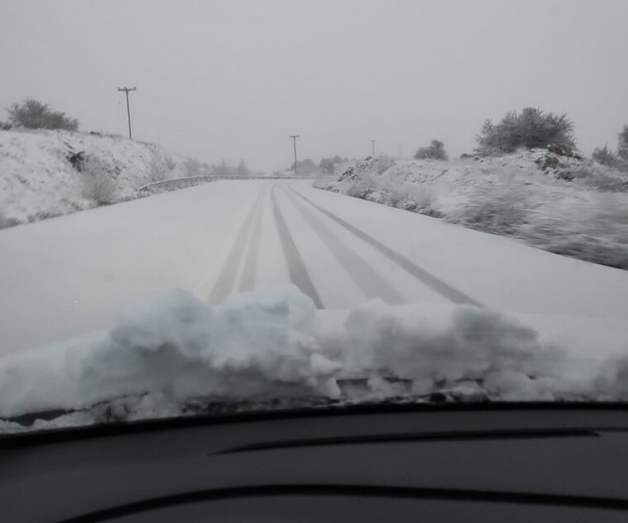 Πυκνό χιόνι στα ορεινά της Θεσσαλονίκης