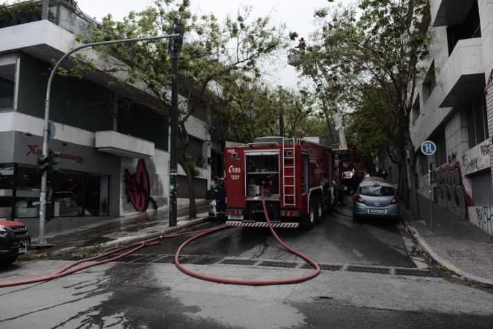 Φωτιά σε μπαρ-εστιατόριο στο Καλλιμάρμαρο