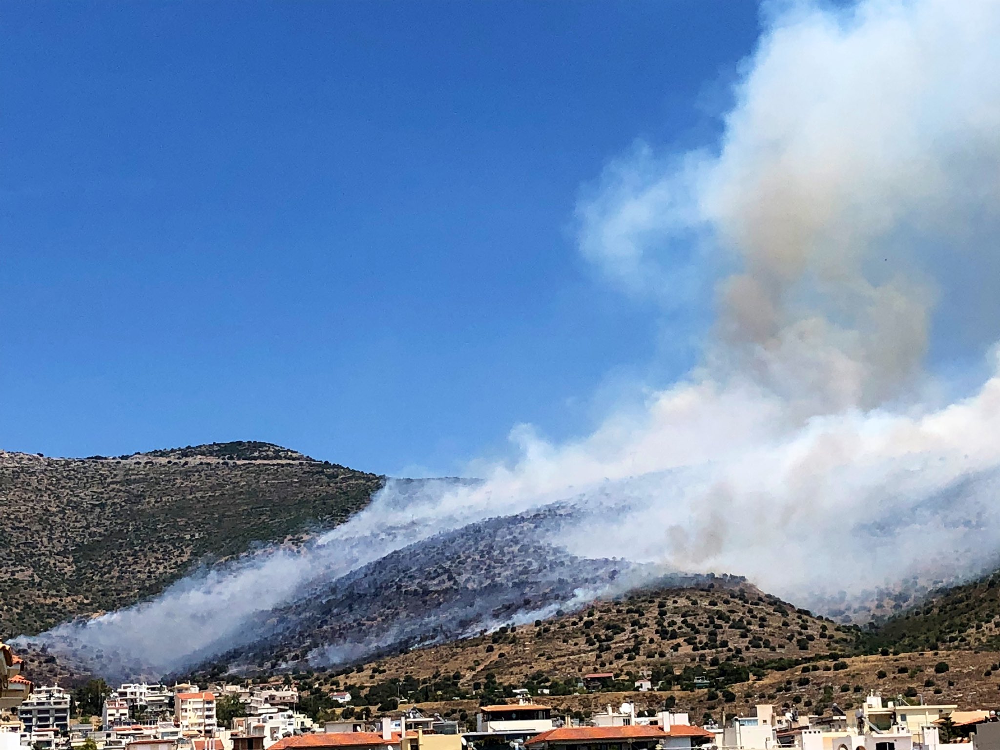 Φωτιά στην Άνω Γλυφάδα