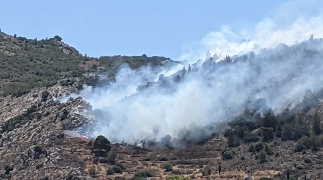 Σε ύφεση η πυρκαγιά στην Ύδρα