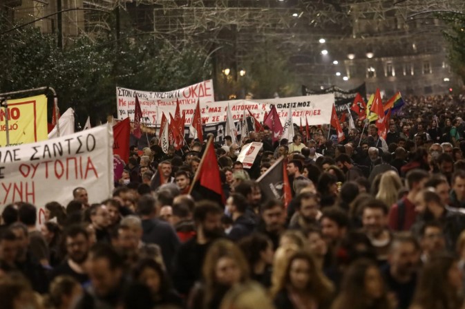 Επέτειος Πολυτεχνείου: Ολοκληρώθηκε η μεγάλη πορεία στην Αθήνα