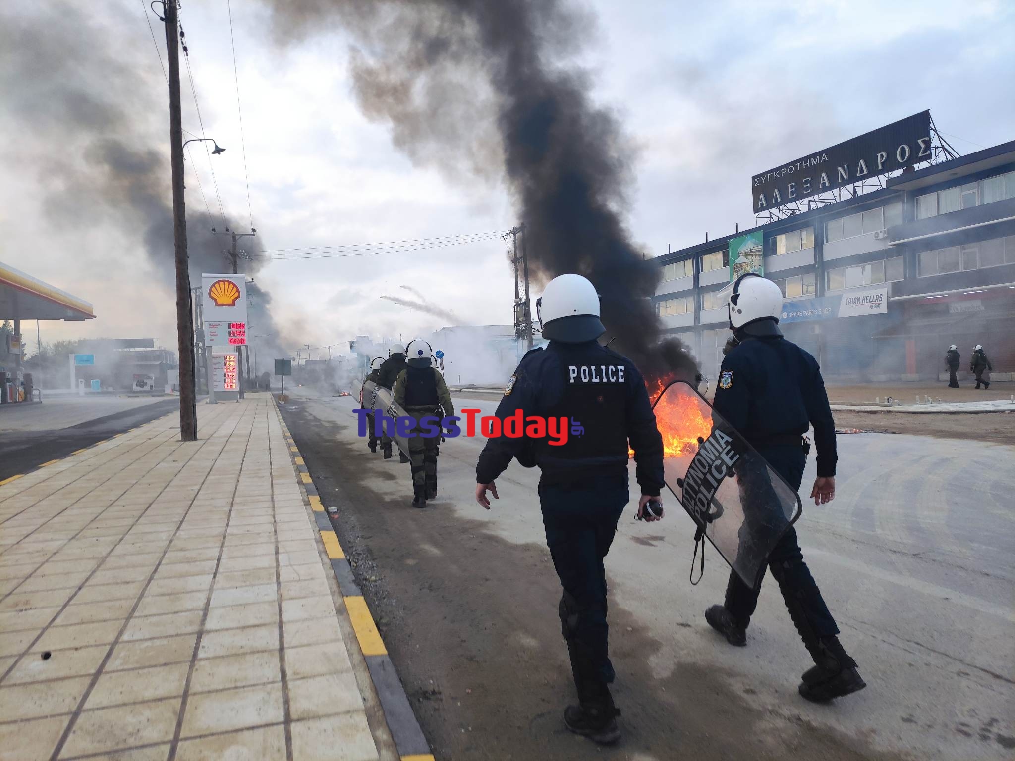 Σοβαρά επεισόδια στη Θεσσαλονίκη από 100 Ρομά