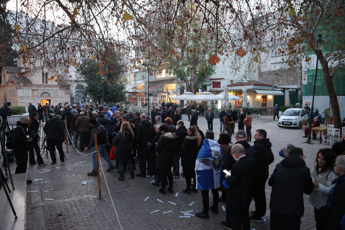 Κηδεία τέως βασιλιά Κωνσταντίνου: Στο παρεκκλήσι του Αγίου Ελευθερίου η σορός