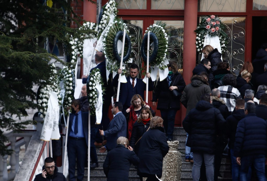 Τραγωδία στα Τέμπη: Θρήνος στην κηδεία της 34χρονης Αθηνάς στην Κατερίνη