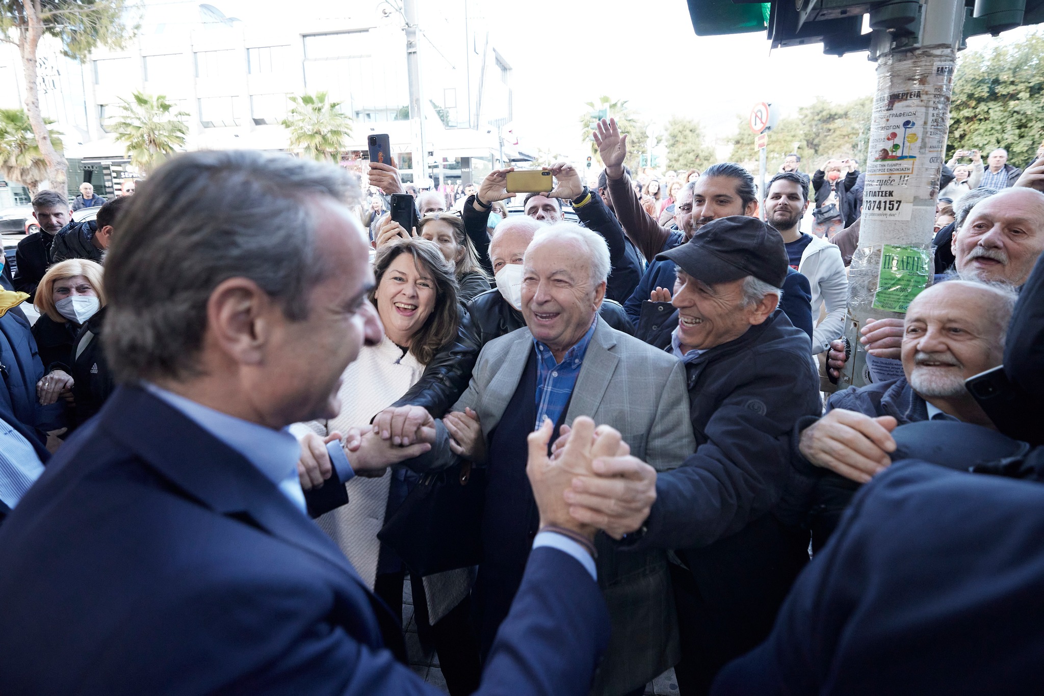 Επίσκεψη Μητσοτάκη στη Γλυφάδα