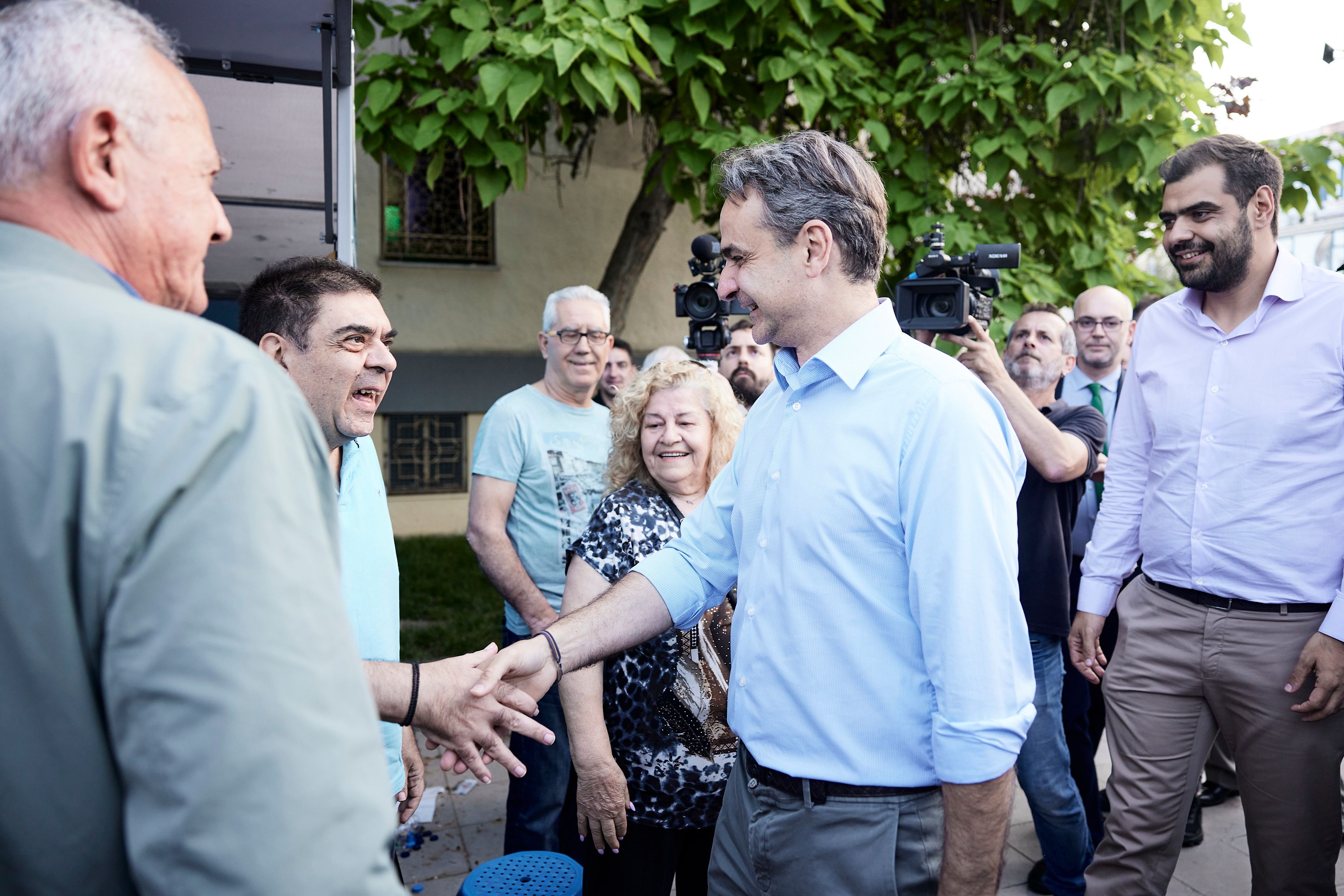 Επίσκεψη Μητσοτάκη στο Μοσχάτο