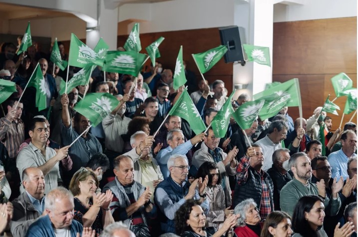 Στην Σητεία μίλησε το βράδυ ο Νίκος Ανδρουλάκης, στο πλαίσιο της περιοδείας του στην Κρήτη. 