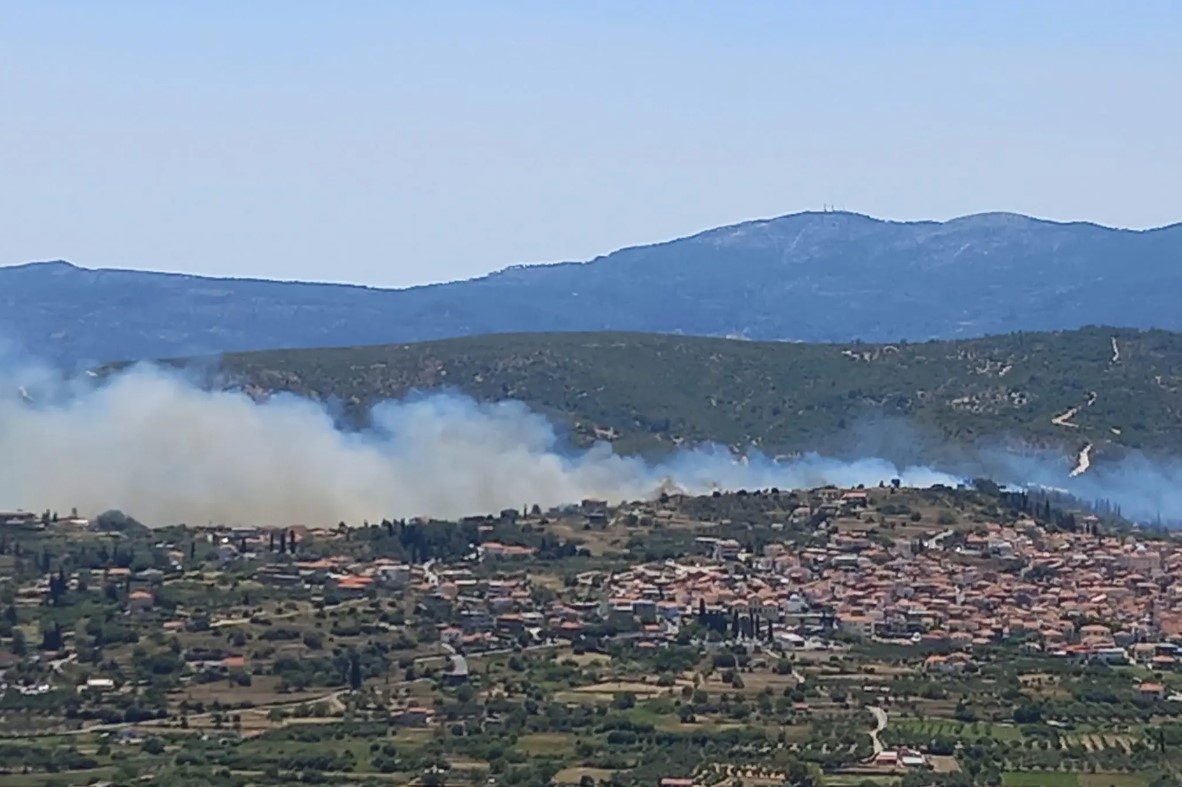 Σάμος: Μαίνεται η μεγάλη φωτιά