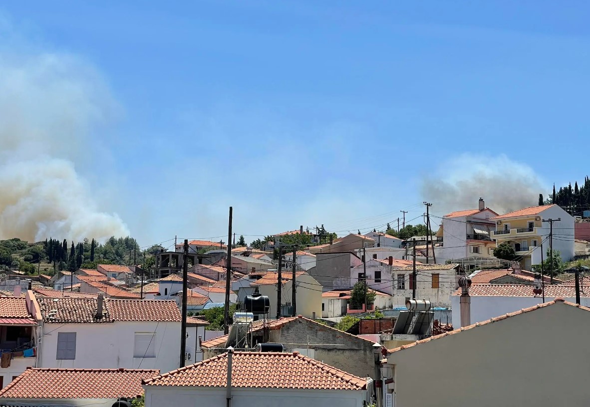 Σάμος: Μαίνεται η μεγάλη φωτιά