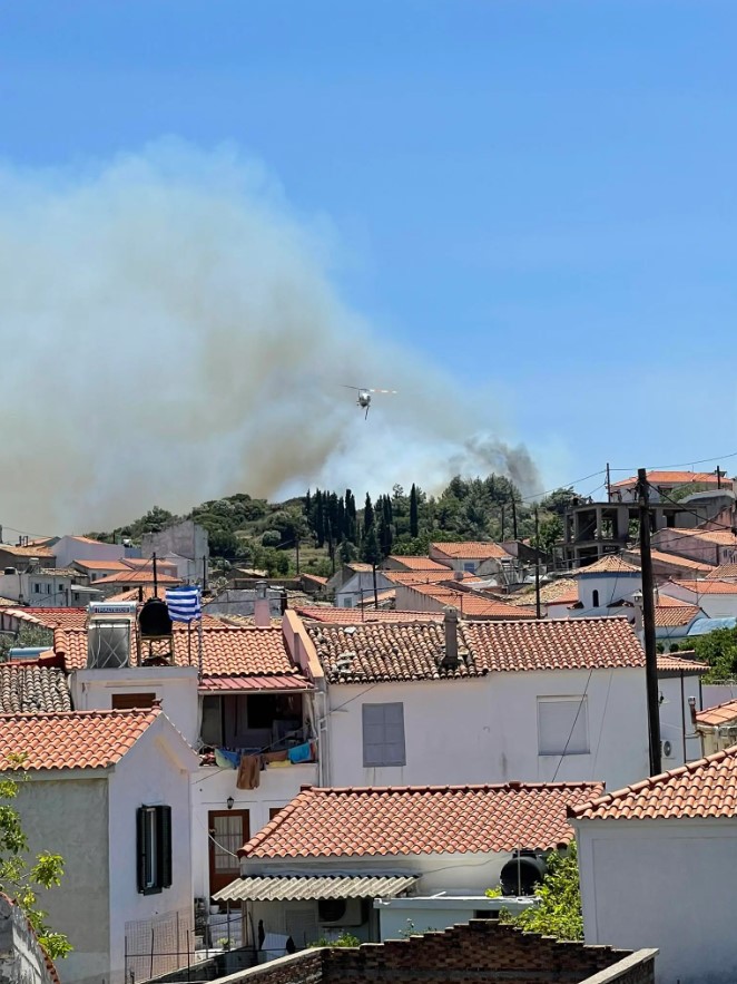 Σάμος: Μαίνεται η μεγάλη φωτιά