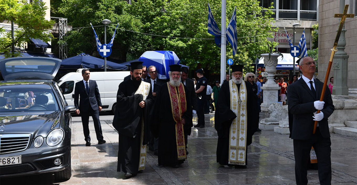 Γιάννης Μαρκόπουλος: To «τελευταίο αντίο» στον σπουδαίο συνθέτη