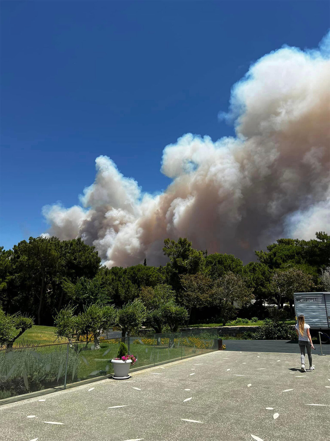 Φωτιά στον Κουβαρά Αττικής