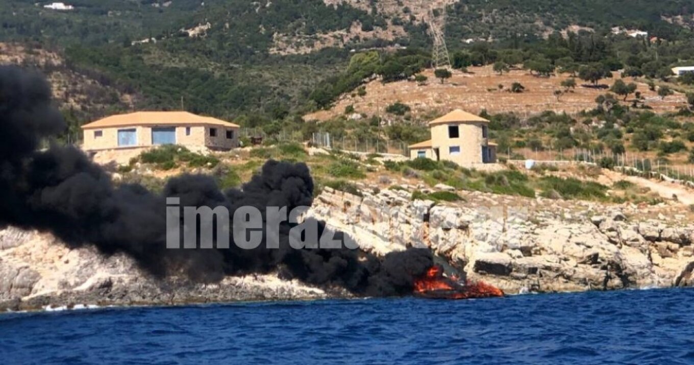 Ζάκυνθος: Βυθίστηκε φλεγόμενο σκάφος με πέντε επιβαίνοντες