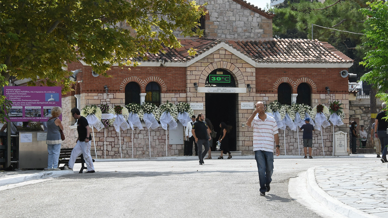 Θρήνος στην κηδεία του 11χρονου γιου του Οδυσσέα Σταμούλη