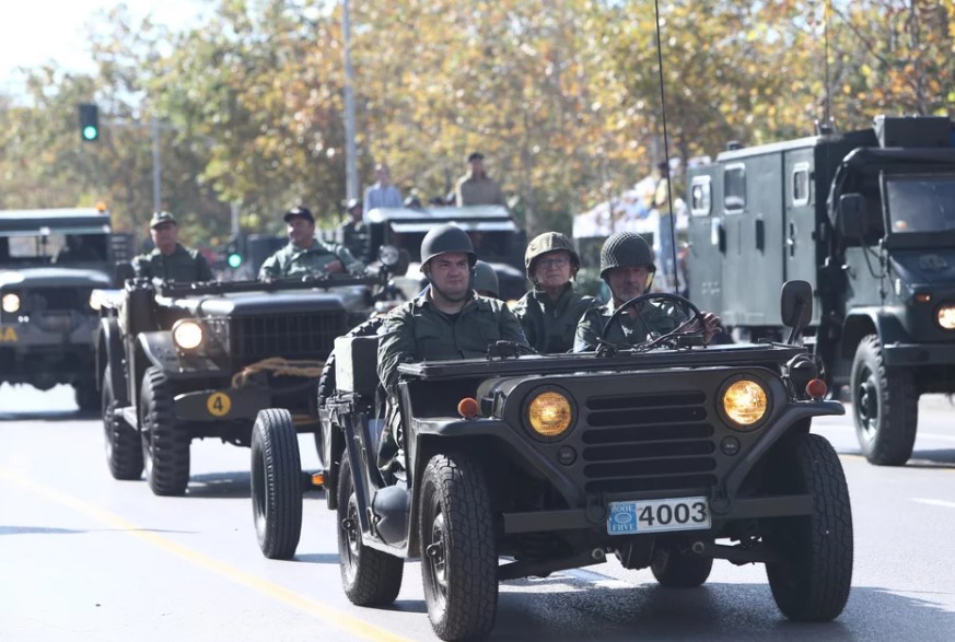 Μεγαλειώδης στρατιωτική παρέλαση στη Θεσσαλονίκη