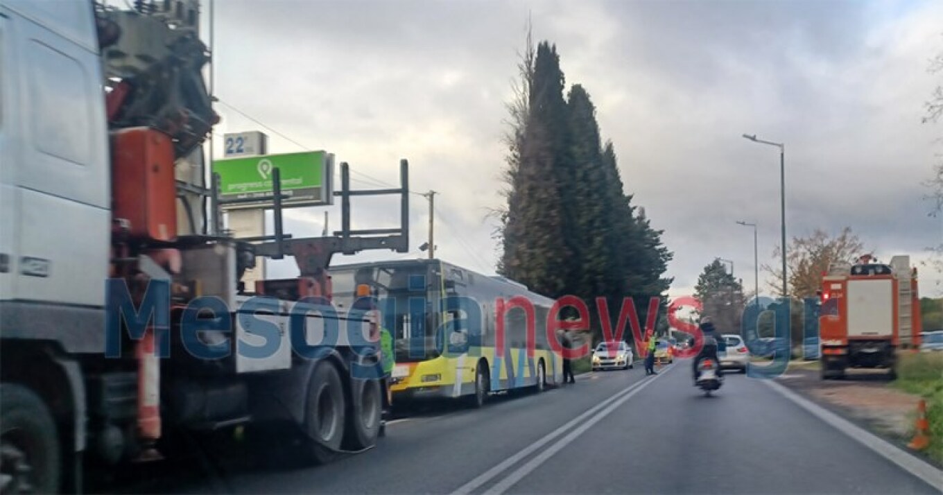 Κορωπί: Λεωφορείο άρπαξε φωτιά εν κινήσει