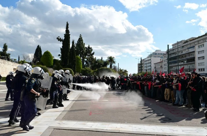 Νέος γύρος επεισοδίων στο Σύνταγμα