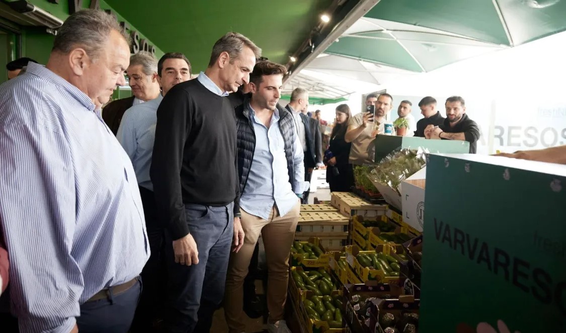 Τη Λαχαναγορά του Ρέντη επισκέφτηκε το πρωί ο Πρωθυπουργός Κυριάκος Μητσοτάκης,