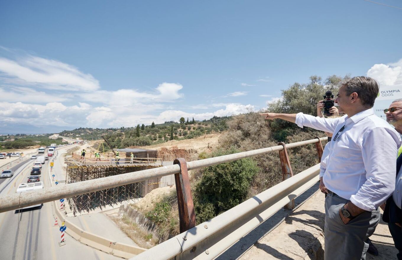 Επίσκεψη Μητσοτάκη σε εργοτάξιο του Οδικού Άξονα Πατρών-Πύργου