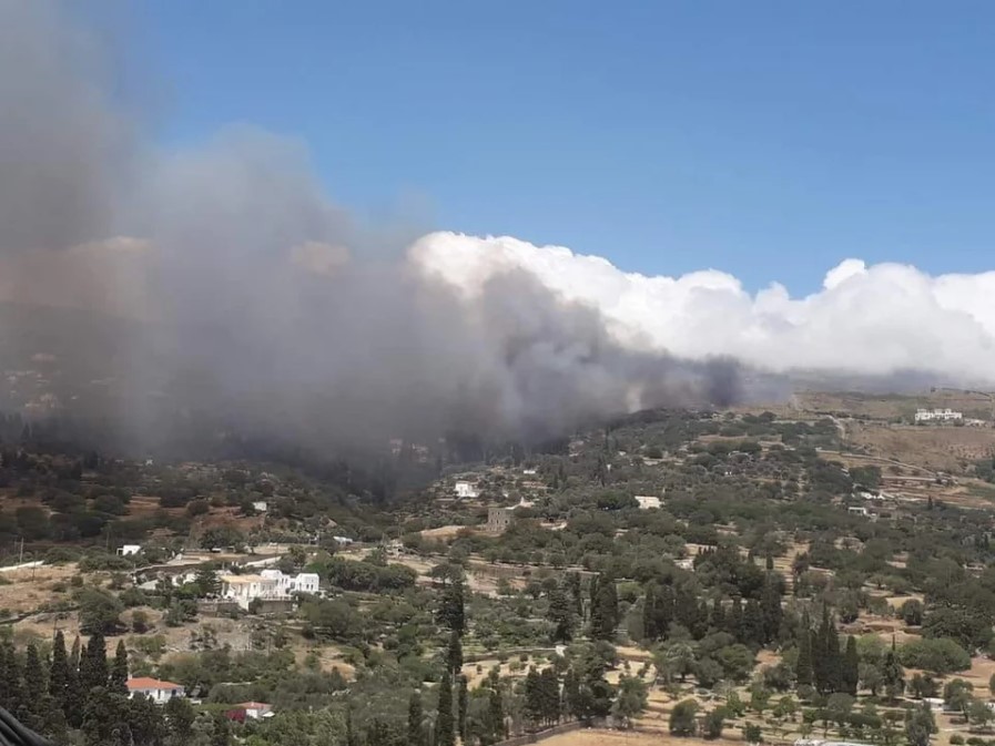 Φωτιά στην Άνδρο