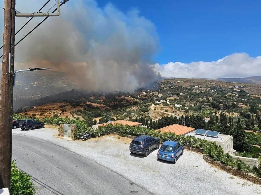 Φωτιά στην Άνδρο