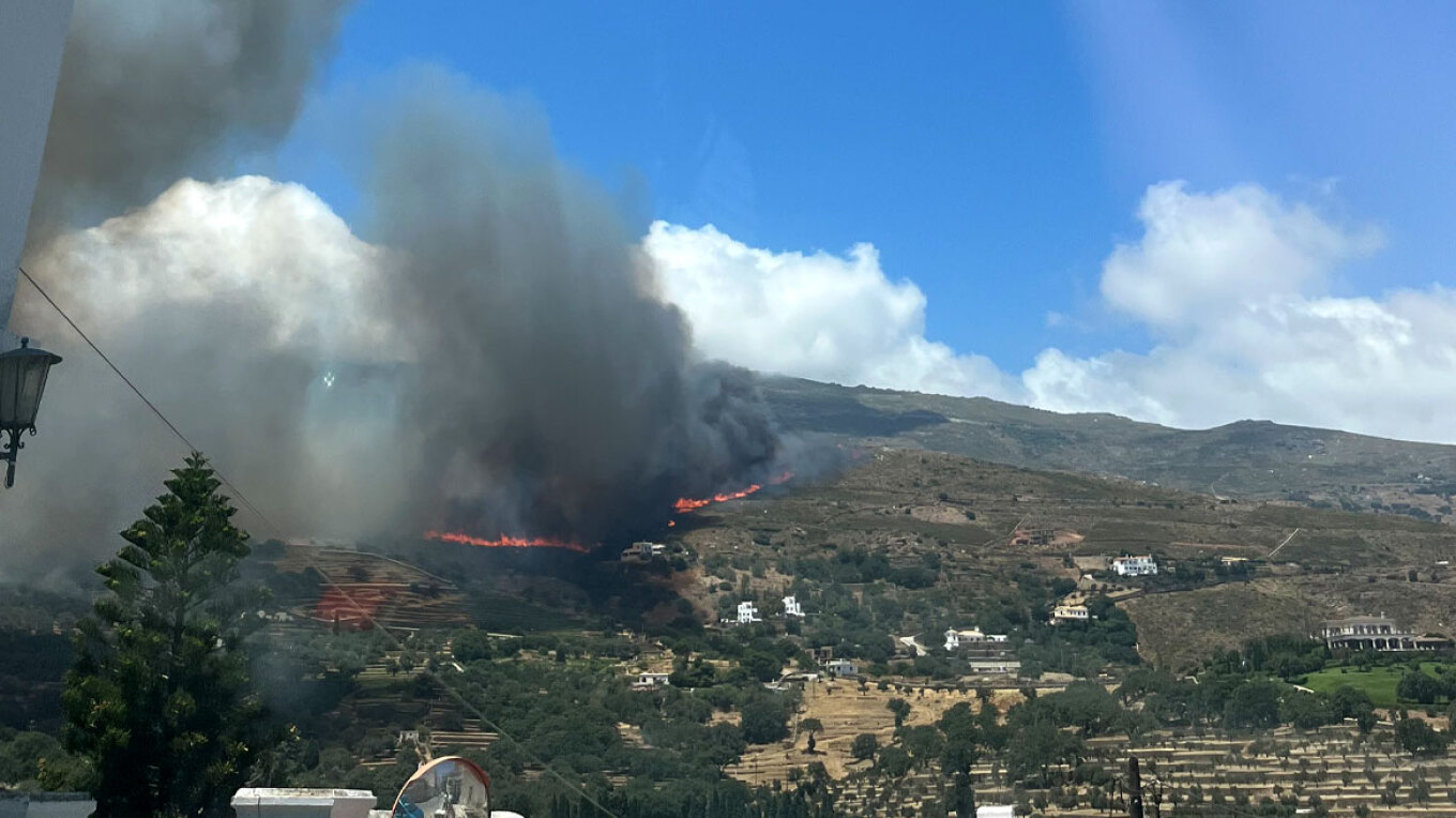 Φωτιά στην Άνδρο