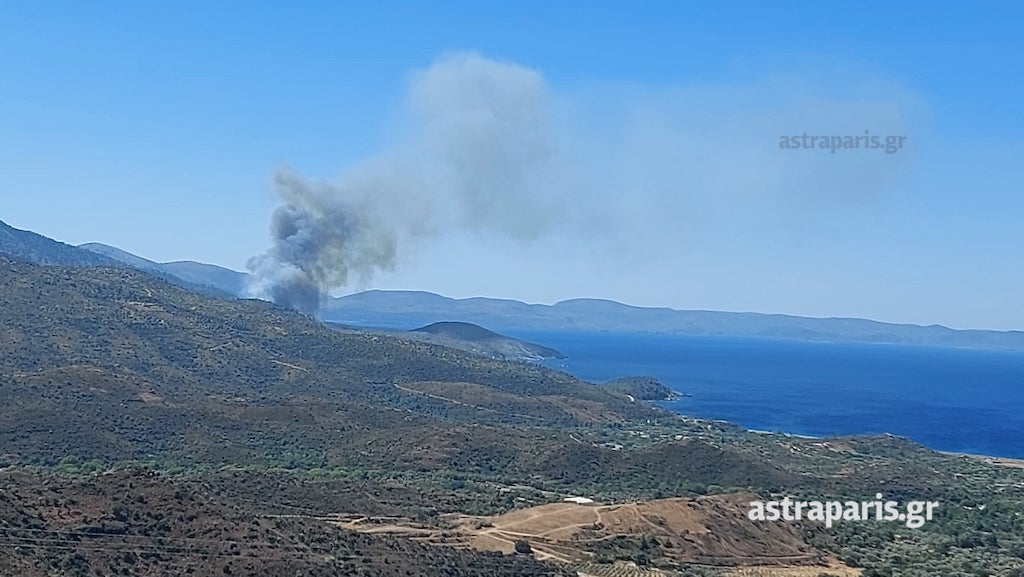 Χίος: Μαίνεται φωτιά στη Σιδηρούντα