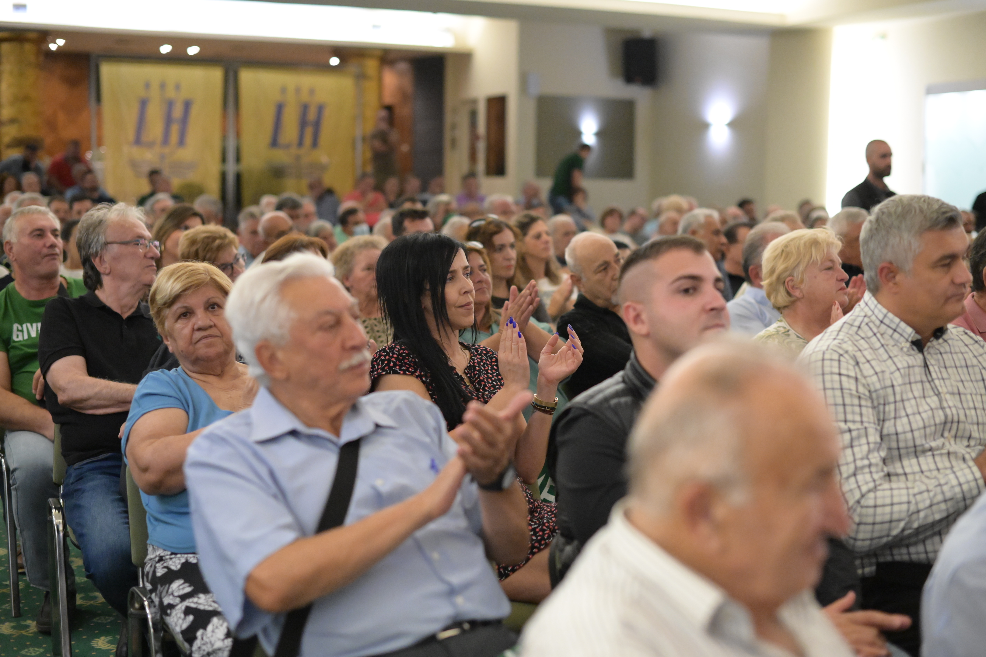 Ανδρουλάκης από Χαλκίδα