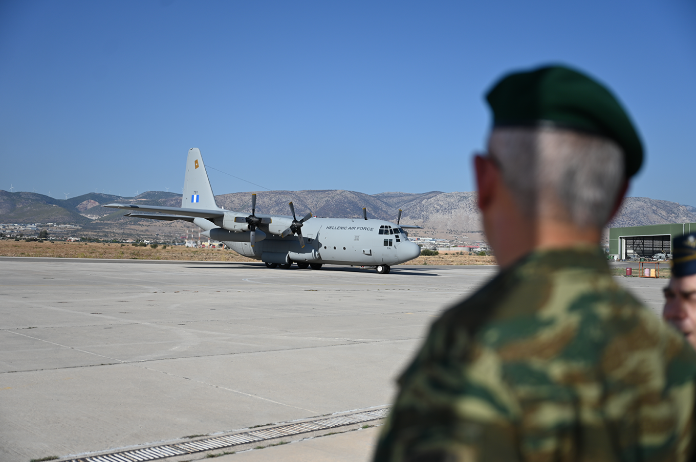 Επαναπατρίστηκαν οι 22 Έλληνες από τον Λίβανο