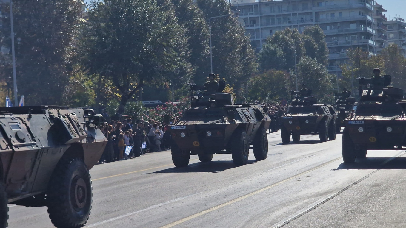 Η μεγαλειώδης στρατιωτική παρέλαση στη Θεσσαλονίκη