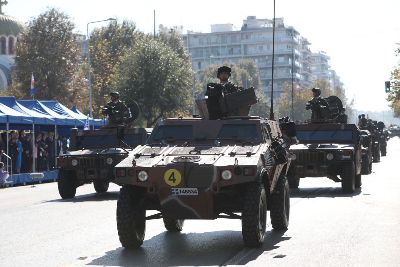 Η μεγαλειώδης στρατιωτική παρέλαση στη Θεσσαλονίκη