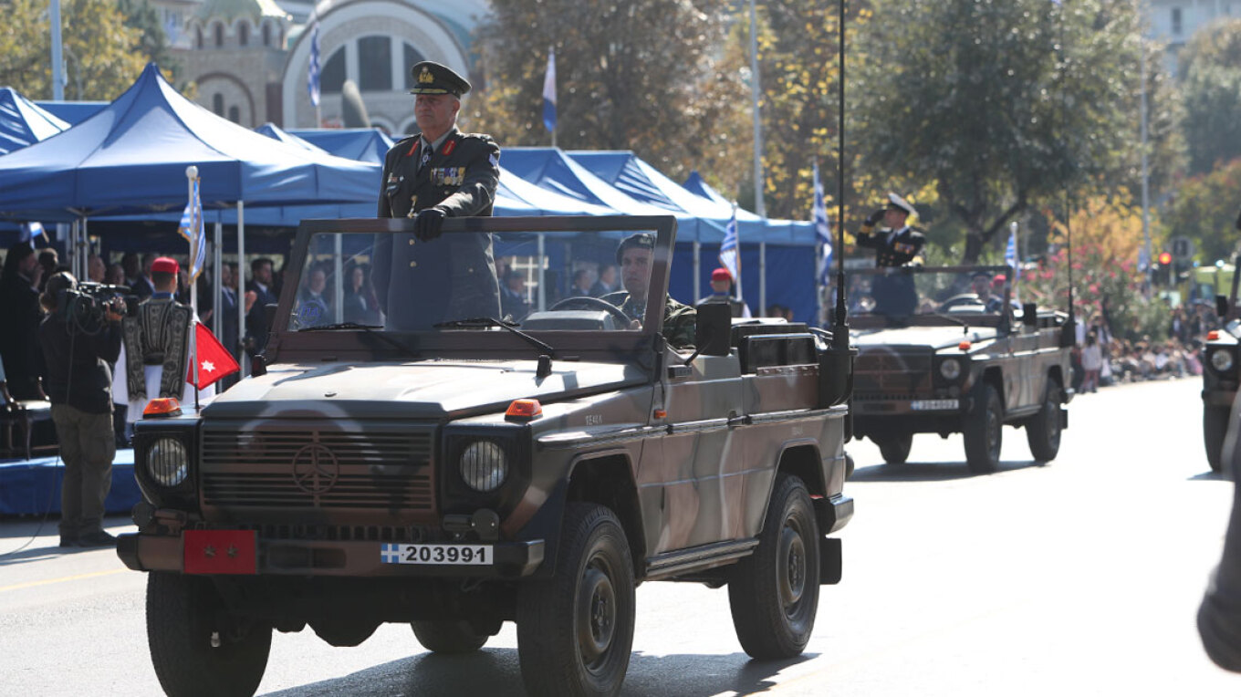 Η μεγαλειώδης στρατιωτική παρέλαση στη Θεσσαλονίκη