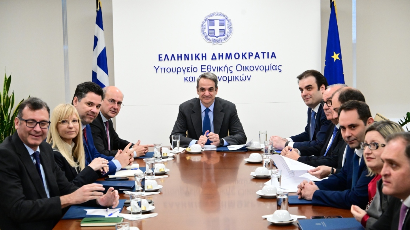 Στο υπουργείο Οικονομικών o Κυριάκος Μητσοτάκης