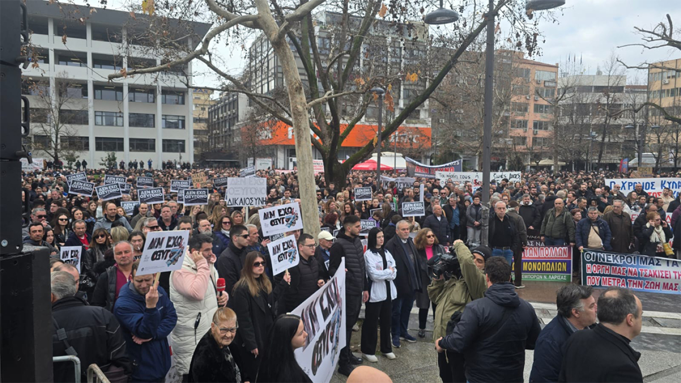 Μεγαλειώδεις συγκεντρώσεις σε όλη την Ελλάδα 